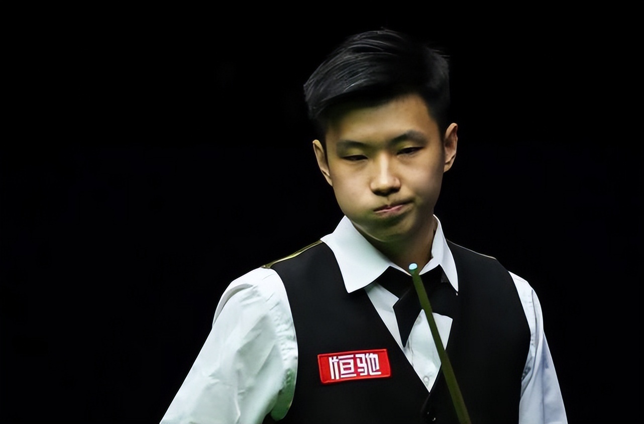 月的体育新 月的体育新