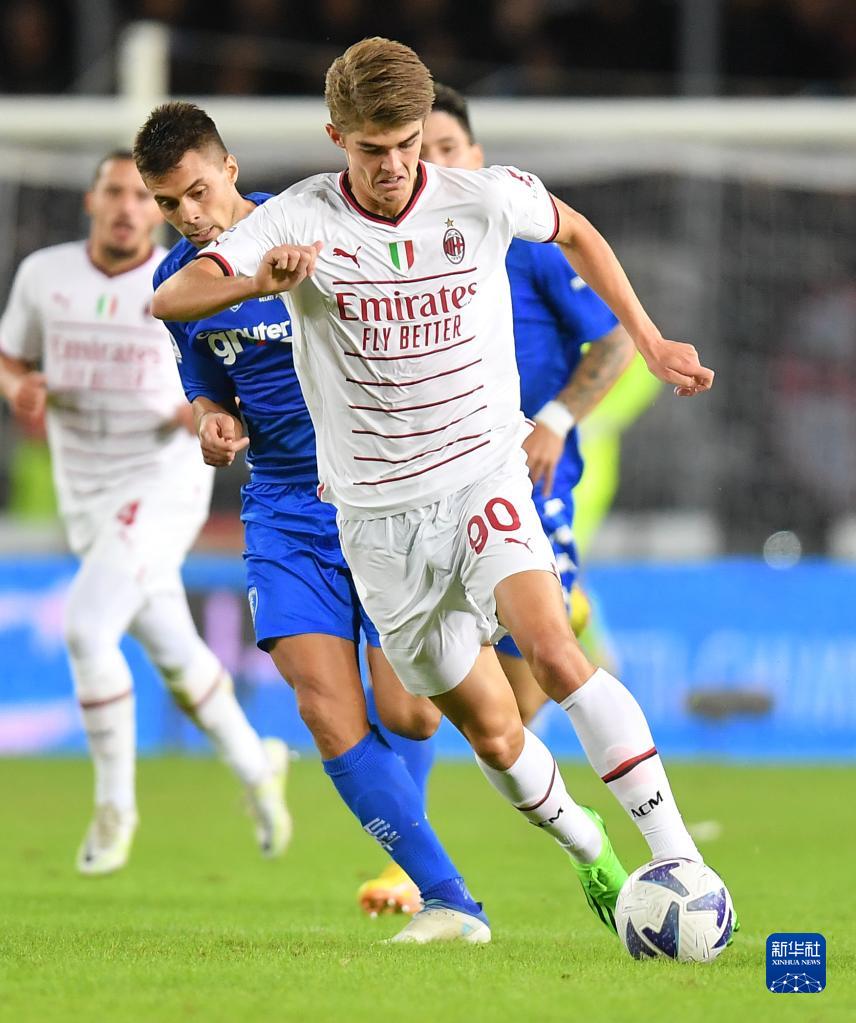 力却让球迷 力却让球迷