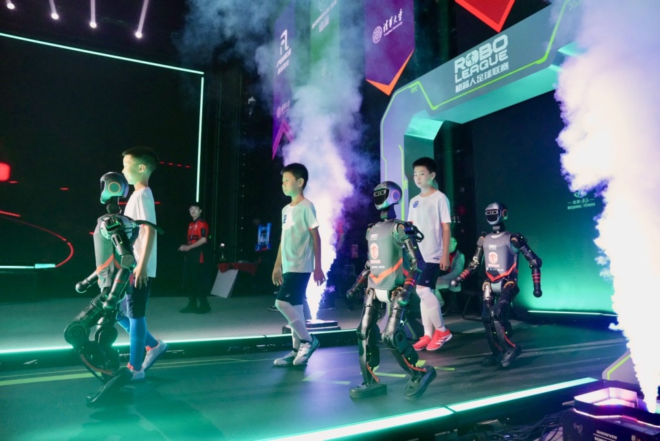 门外约三十 门外约三十