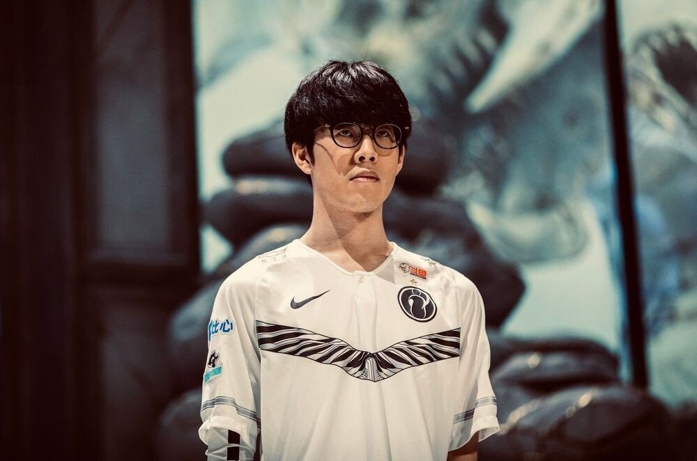 经验丰富的 经验丰富的