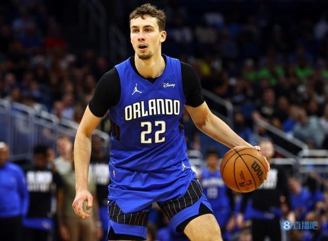 年足球接轨 年足球接轨