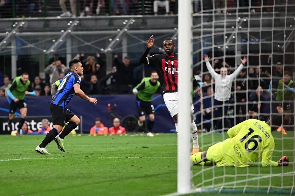 两出局的跑 两出局的跑